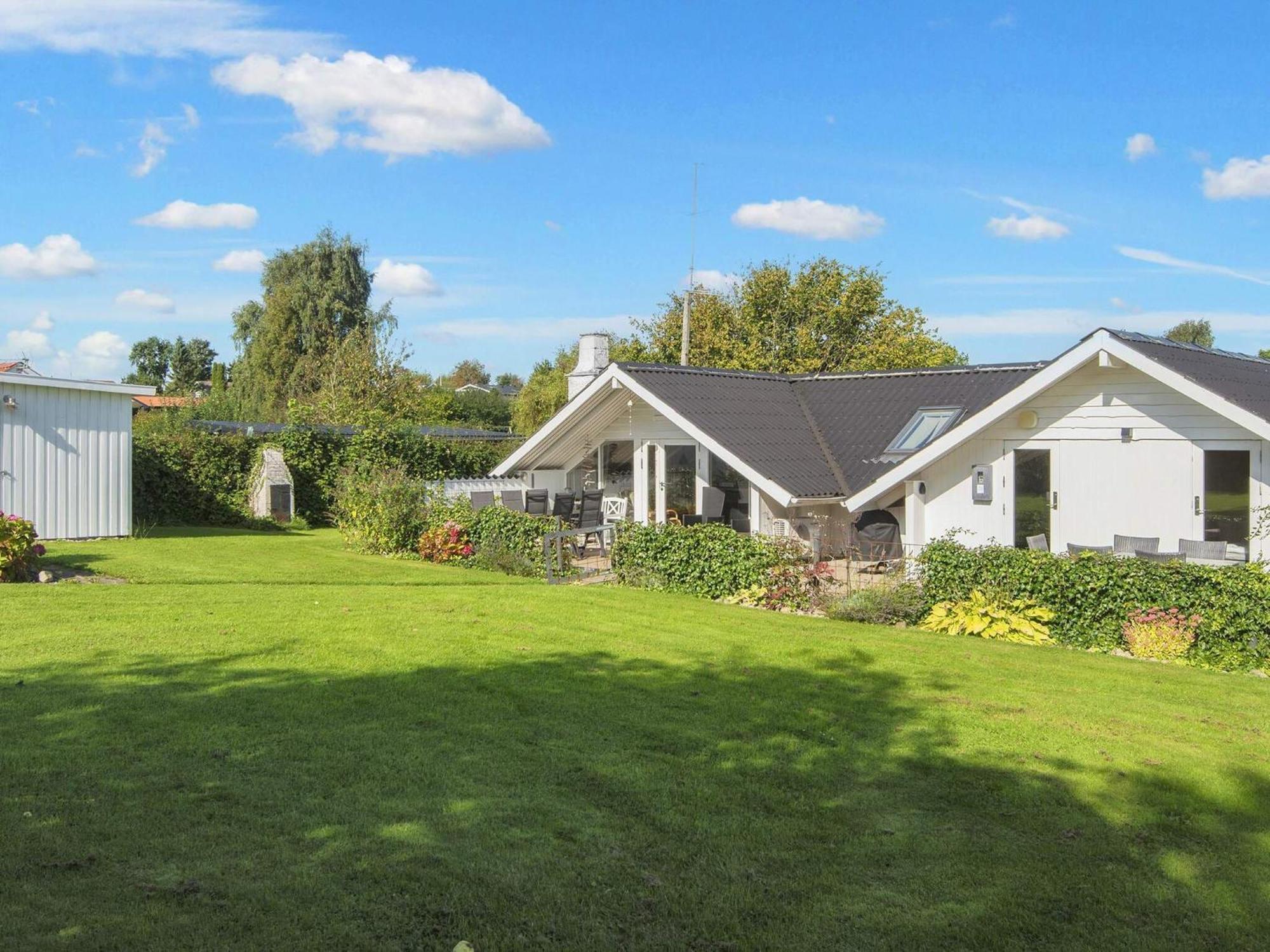 8 Person Holiday Home In Hejls Kültér fotó